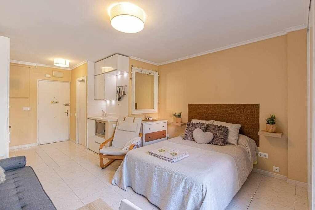 797 Holiday Rentals - Equipado Estudio Cerca Del Parque La Paloma Бенальмадена Экстерьер фото