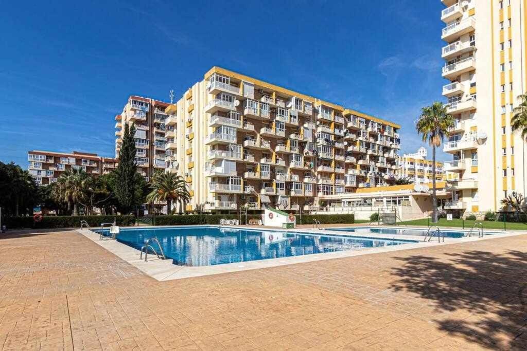 797 Holiday Rentals - Equipado Estudio Cerca Del Parque La Paloma Бенальмадена Экстерьер фото